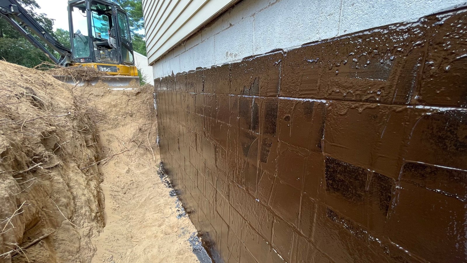 Professional Basement Waterproofing in Rensselaer